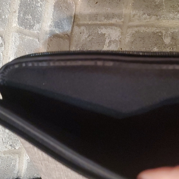 Brisk Empty Your Mind Tablet Case Gray Black - Picture 3 of 7